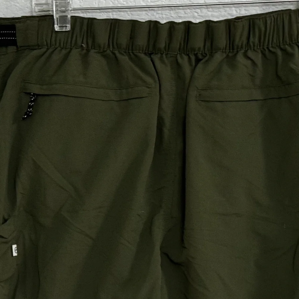 Magellan Hunter Green Cargo Shorts